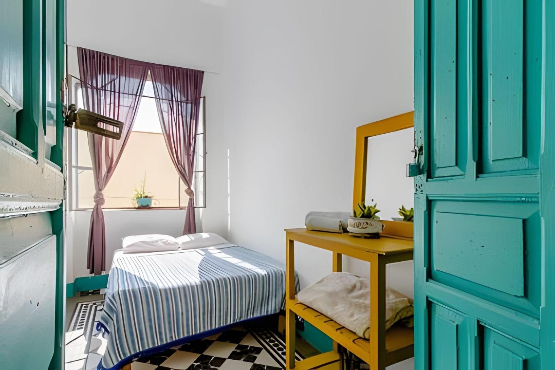 1 Guadalajara Corazon Del Centro Historico Hospedate En Una Casa Antigua En Una Habitacion Sencilla Con Areas Comunes Y Banos Compartidas מראה חיצוני תמונה