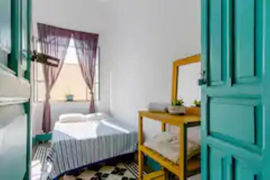 1 Guadalajara Corazon Del Centro Historico Hospedate En Una Casa Antigua En Una Habitacion Sencilla Con Areas Comunes Y Banos Compartidas מראה חיצוני תמונה